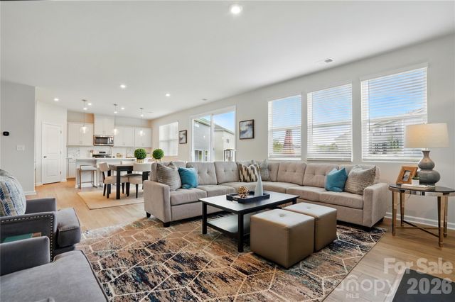 2718 Phoenix Court, Gastonia, NC 28052