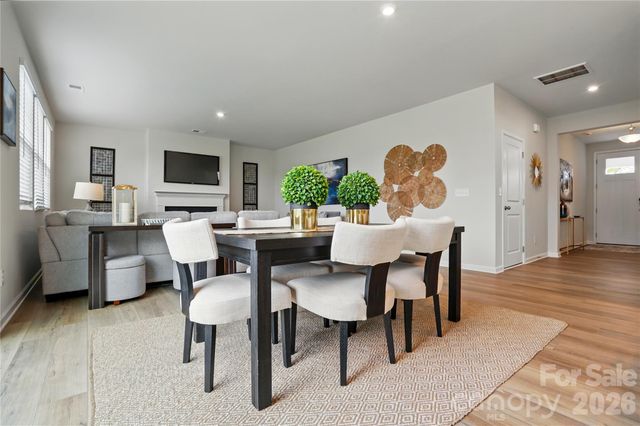 2718 Phoenix Court, Gastonia, NC 28052