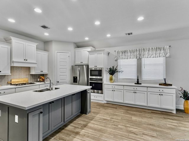 2043 Dalhart, San Antonio, TX 78253