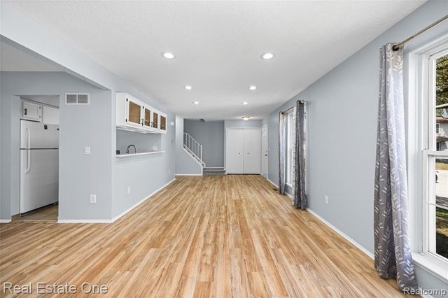 35367 Tall Oaks Drive, Sterling Heights, MI 48312