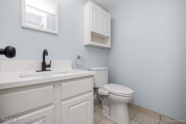 35367 Tall Oaks Drive, Sterling Heights, MI 48312