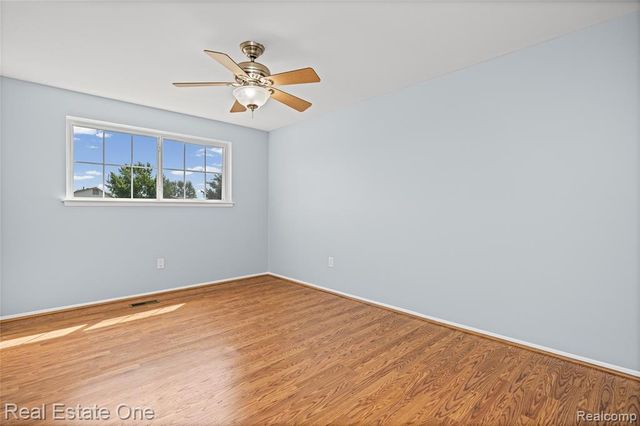 35367 Tall Oaks Drive, Sterling Heights, MI 48312