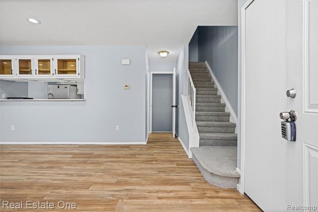 35367 Tall Oaks Drive, Sterling Heights, MI 48312