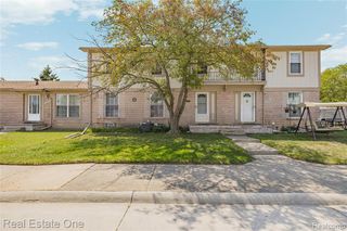 35367 Tall Oaks Drive, Sterling Heights, MI 48312