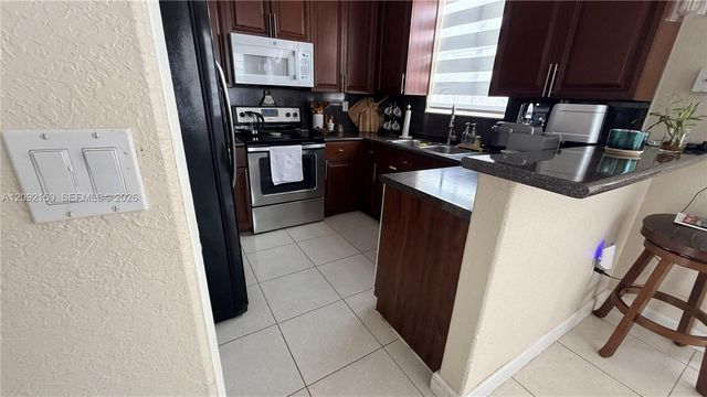 7357 NW 174th Terrace 108, Hialeah, FL 33015