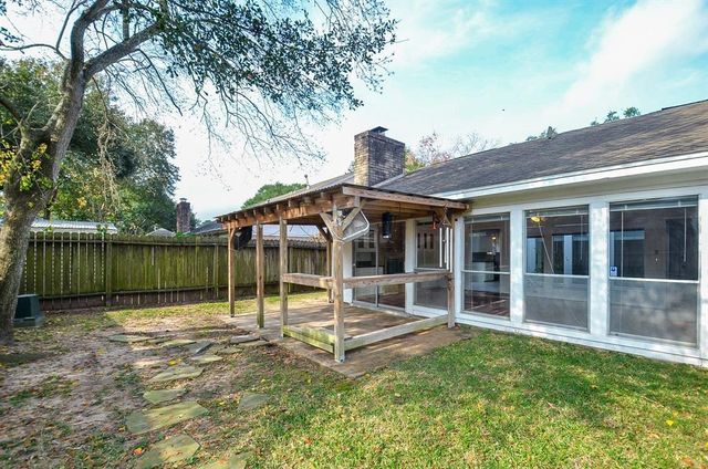 15815 Boulder Oaks Drive, Houston, TX 77084