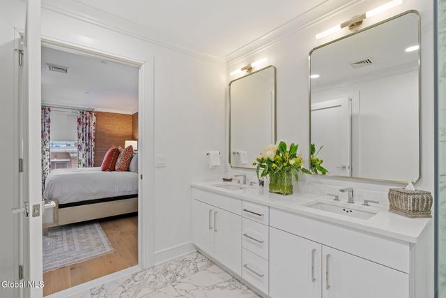 19 Washington Street 565, Saratoga Springs, Inside, NY 12866