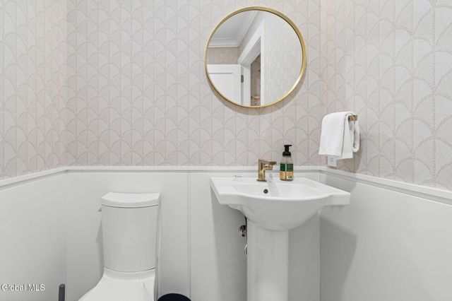 19 Washington Street 565, Saratoga Springs, Inside, NY 12866