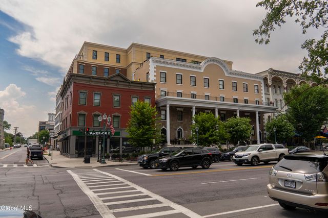 19 Washington Street 565, Saratoga Springs, Inside, NY 12866