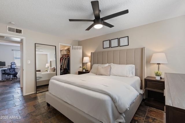 520 E WATSON Drive, Tempe, AZ 85283