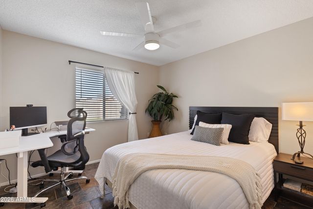 520 E WATSON Drive, Tempe, AZ 85283