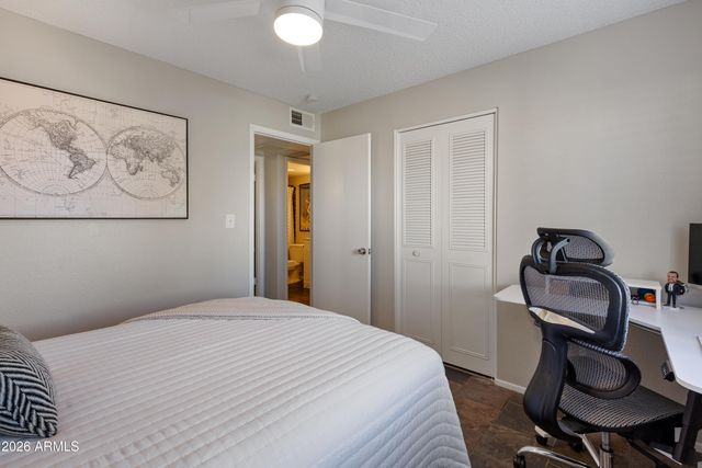 520 E WATSON Drive, Tempe, AZ 85283