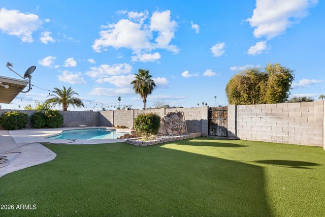 520 E WATSON Drive, Tempe, AZ 85283