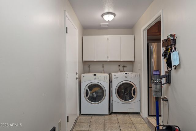 520 E WATSON Drive, Tempe, AZ 85283