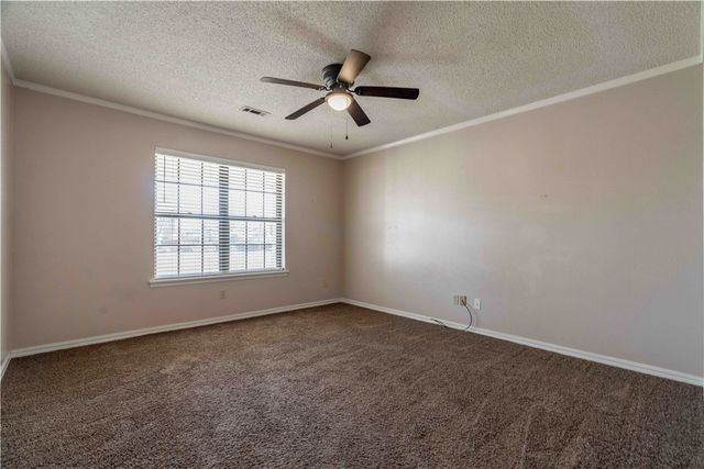 850 S Chateau Drive, Rogers, AR 72758