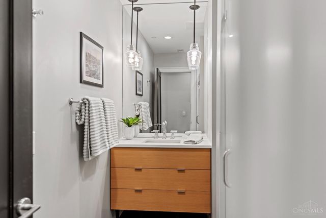 1432 Elm Street, Cincinnati, OH 45202