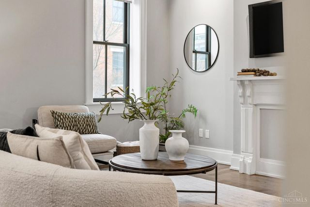 1432 Elm Street, Cincinnati, OH 45202