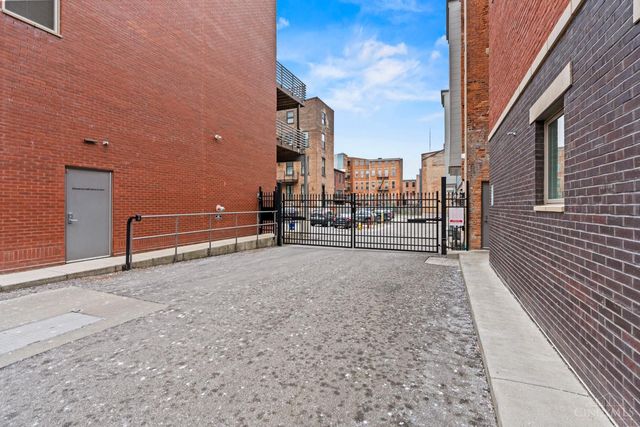 1432 Elm Street, Cincinnati, OH 45202