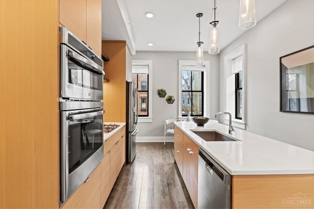 1432 Elm Street, Cincinnati, OH 45202