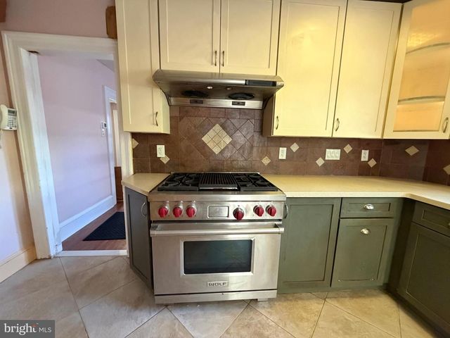 102 SCHOOL LN, Trenton, NJ 08618