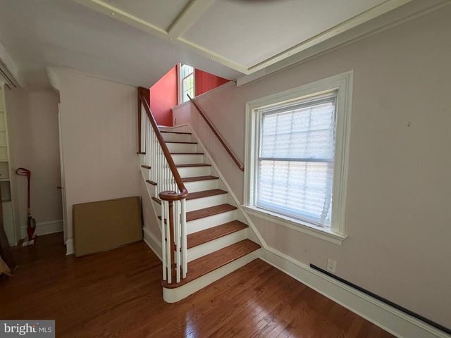 102 SCHOOL LN, Trenton, NJ 08618