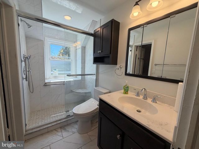102 SCHOOL LN, Trenton, NJ 08618