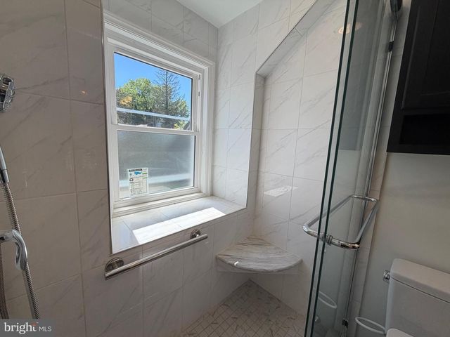 102 SCHOOL LN, Trenton, NJ 08618