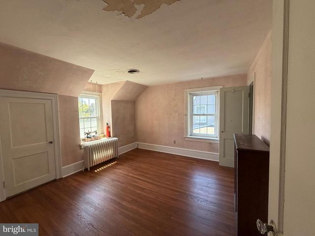 102 SCHOOL LN, Trenton, NJ 08618