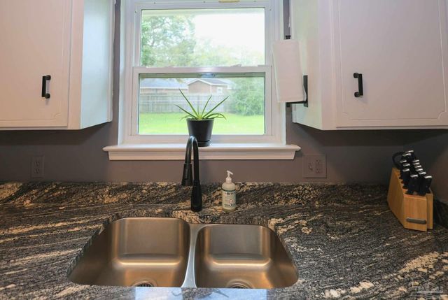 8179 Sedgefield, Pensacola, FL 32507