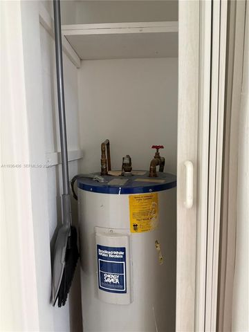 2460 SW 18th Ave 1211, Miami, FL 33145