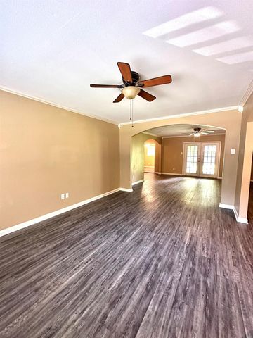 5830 Effingham Drive, Houston, TX 77035