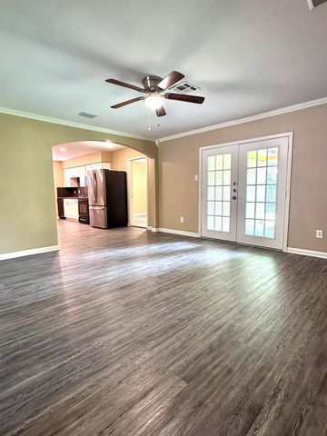 5830 Effingham Drive, Houston, TX 77035