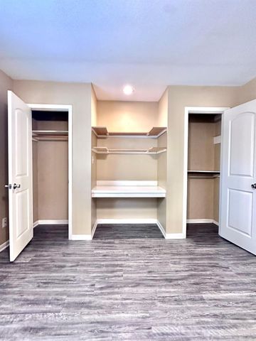 5830 Effingham Drive, Houston, TX 77035