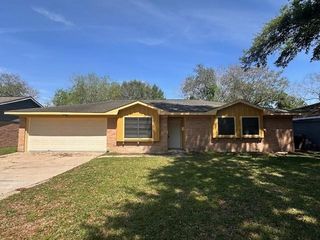5830 Effingham Drive, Houston, TX 77035