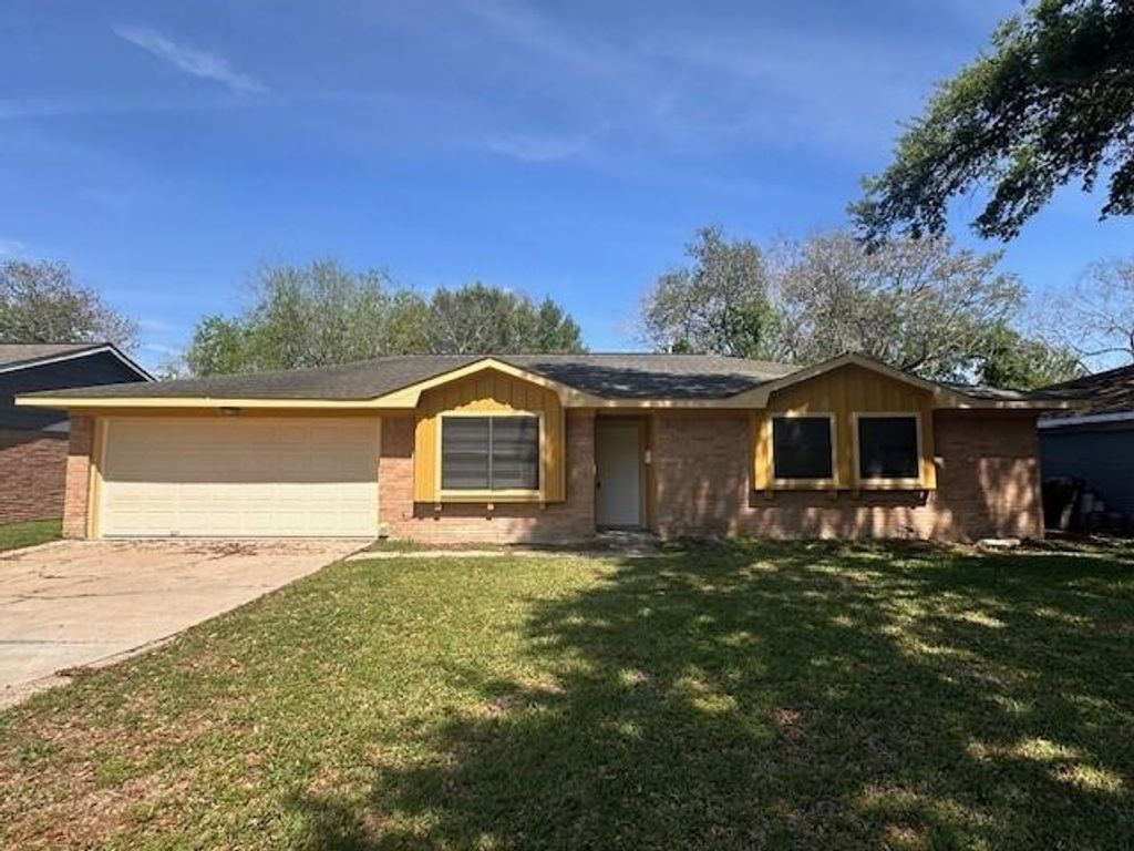 5830 Effingham Drive, Houston, TX 77035
