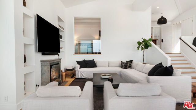 33340 Pacific Coast Highway, Malibu, CA 90265