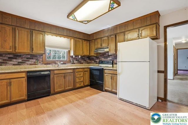 3875 Wellington Drive, Bethlehem Twp, PA 18020