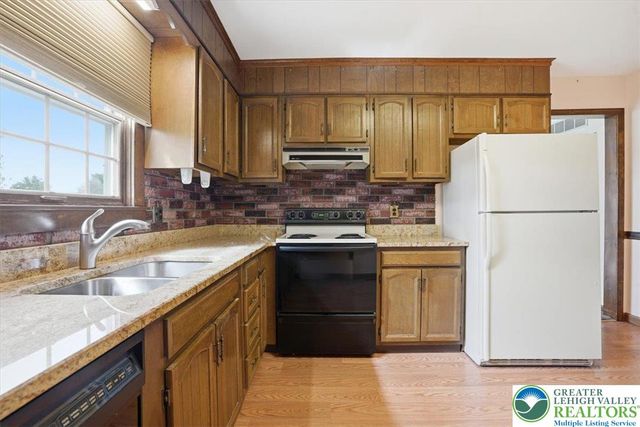 3875 Wellington Drive, Bethlehem Twp, PA 18020