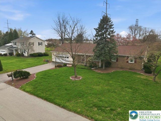 3875 Wellington Drive, Bethlehem Twp, PA 18020