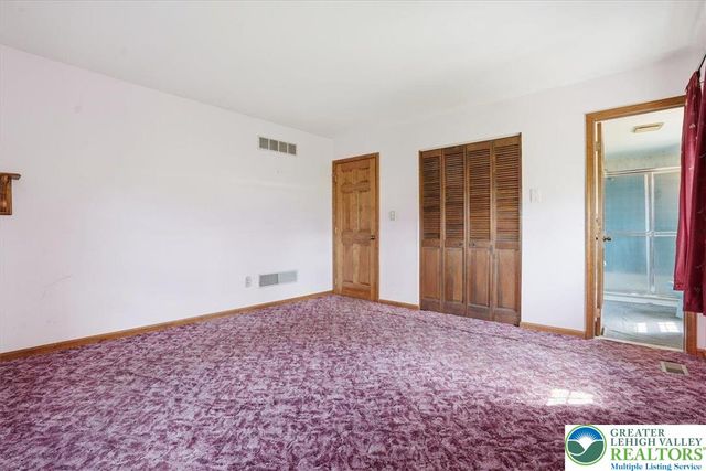3875 Wellington Drive, Bethlehem Twp, PA 18020