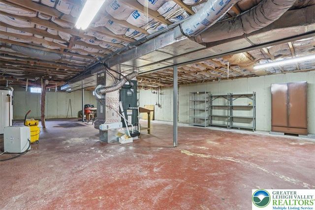 3875 Wellington Drive, Bethlehem Twp, PA 18020