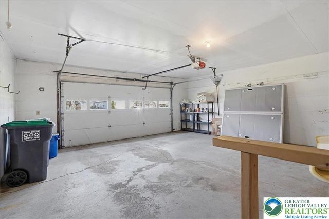 3875 Wellington Drive, Bethlehem Twp, PA 18020