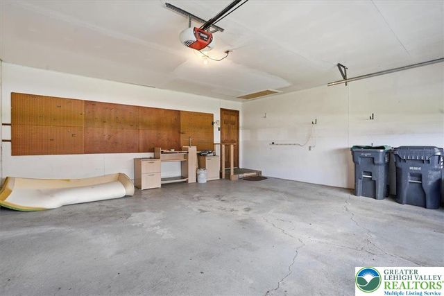 3875 Wellington Drive, Bethlehem Twp, PA 18020