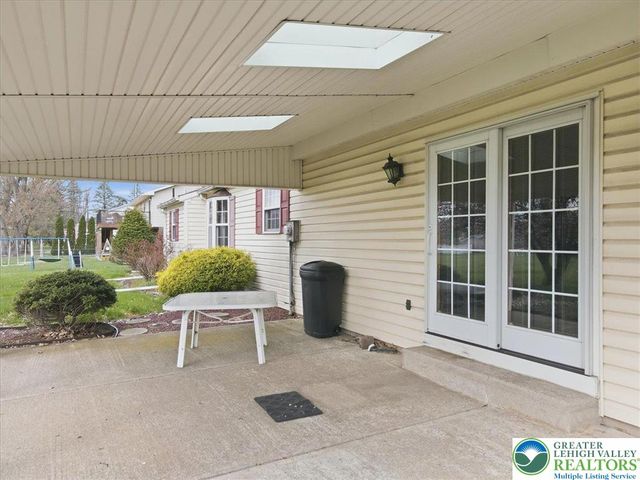 3875 Wellington Drive, Bethlehem Twp, PA 18020