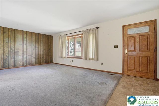 3875 Wellington Drive, Bethlehem Twp, PA 18020