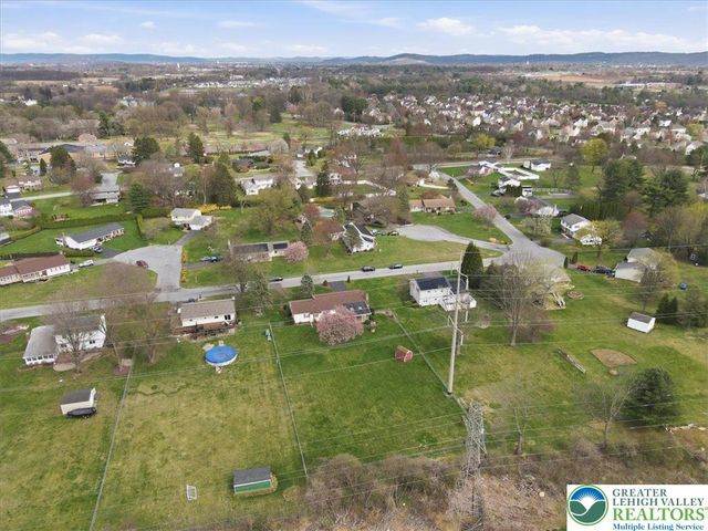 3875 Wellington Drive, Bethlehem Twp, PA 18020