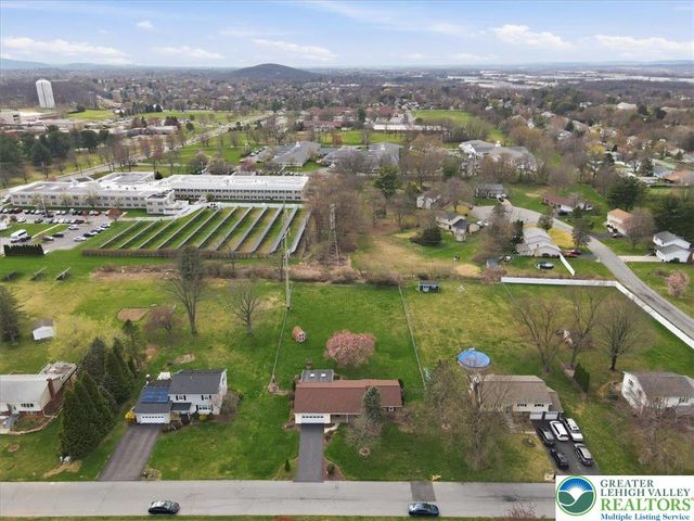 3875 Wellington Drive, Bethlehem Twp, PA 18020