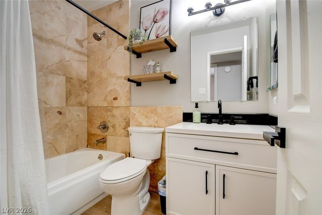 1032 Alan Shepard Street, Las Vegas, NV 89145