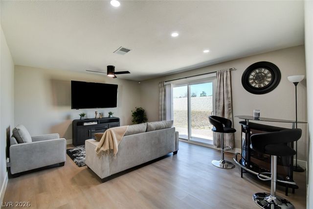 1032 Alan Shepard Street, Las Vegas, NV 89145