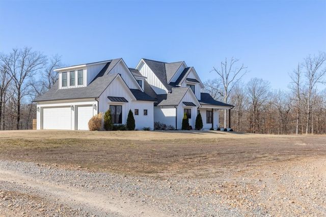 8031 La Croix Road, Decatur, AR 72722